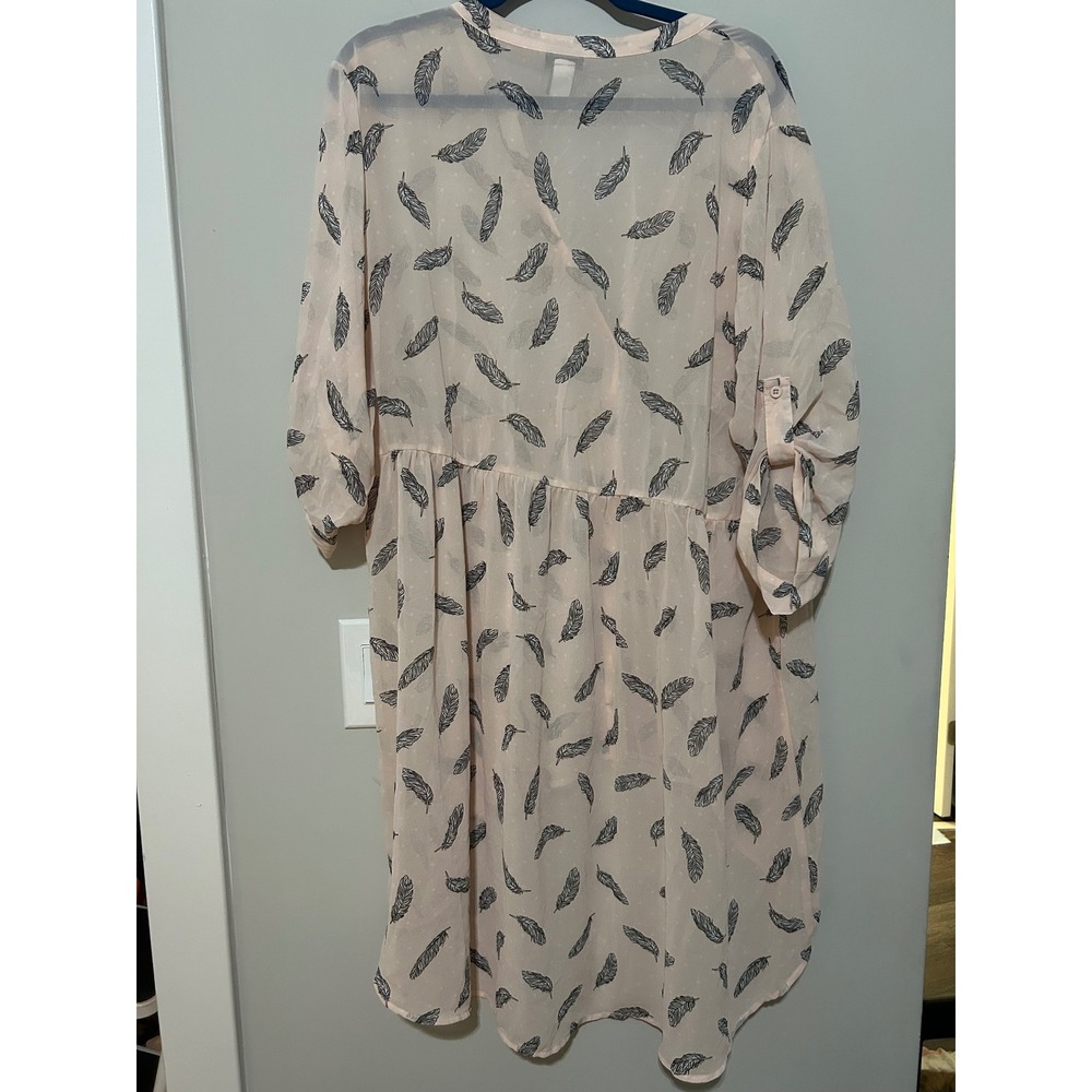 Torrid Feather Print Hi-Lo‎ Tunic Blouse Top Roll Tab 3/4 Sleeve Plus Size - Picture 6 of 6